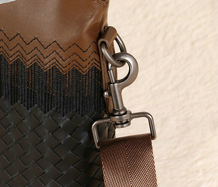 Bottega Veneta intrecciato VN tote 1153068-1 black&khaki